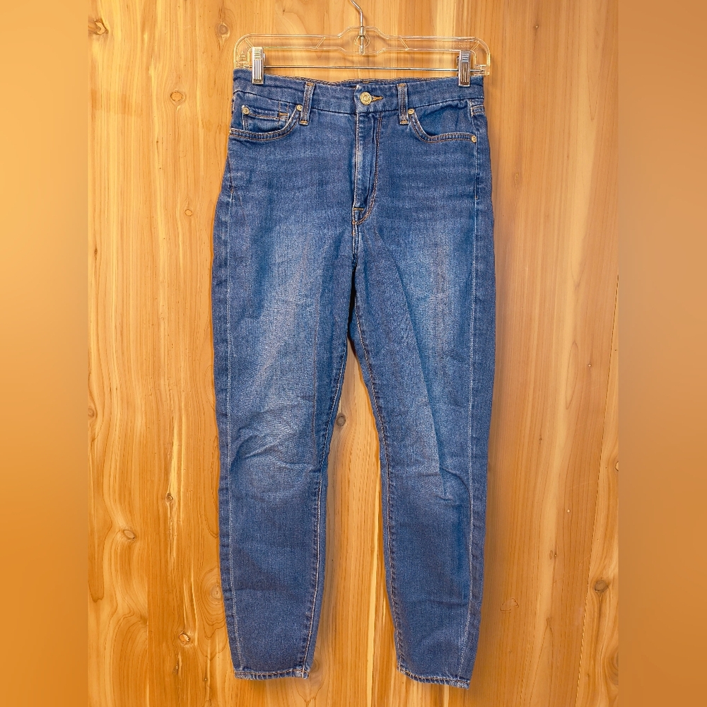 7 For All Mankind Skinny Jeans in Medium Blue Wash, Size 27